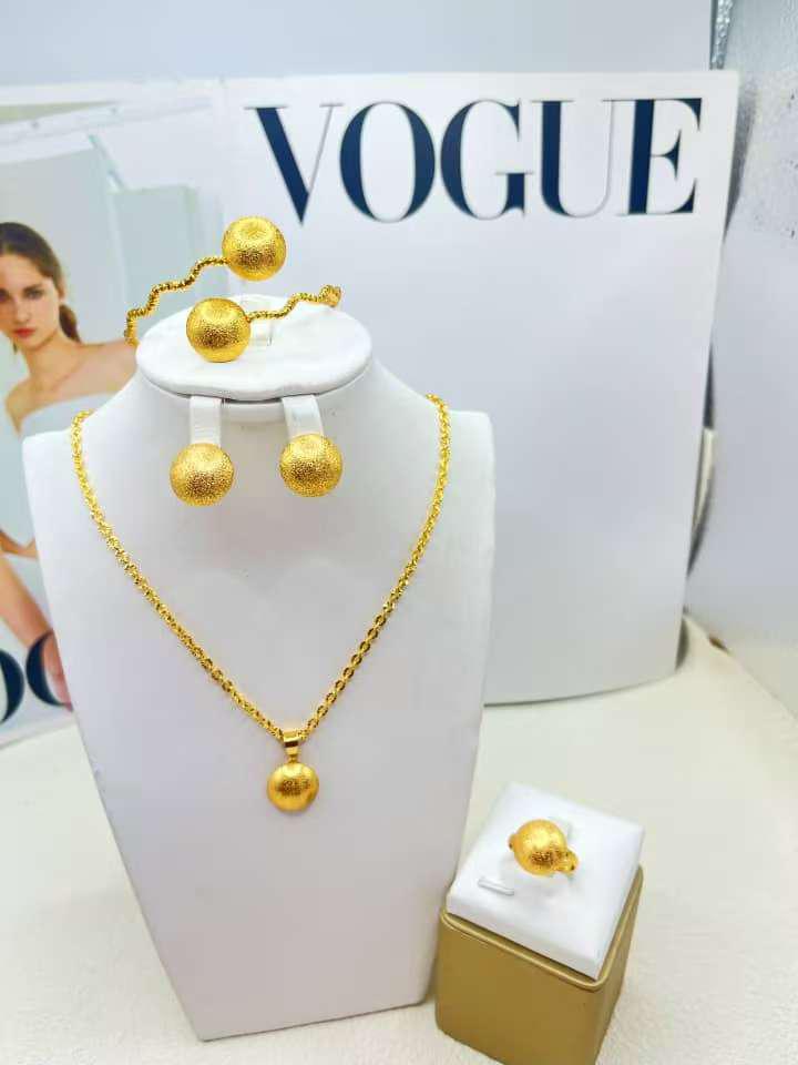 Complete Set Gold Replica - Image 2